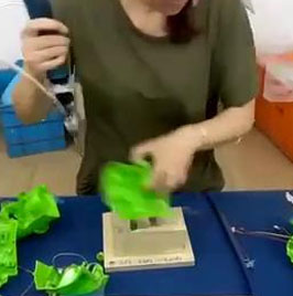 自動(dòng)打螺絲機(jī)案例